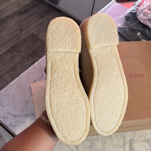 Band of Gypsies Natural Color Suede Ophir Classic Chelsea Boots - Picture 4 of 5